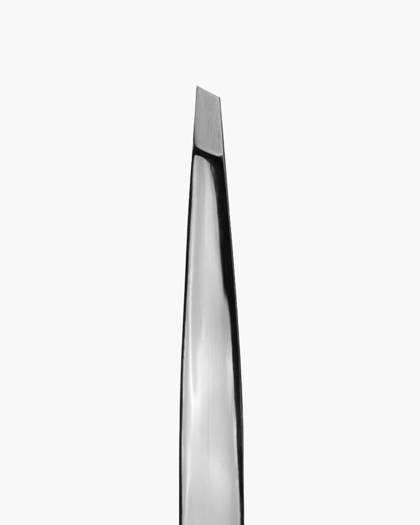 Angled Brow Tweezer