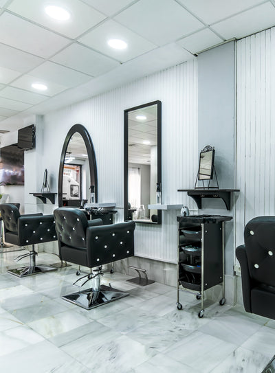 What Qualifications Do You Need to Open a Beauty Salon or Spa? A Complete Guide.