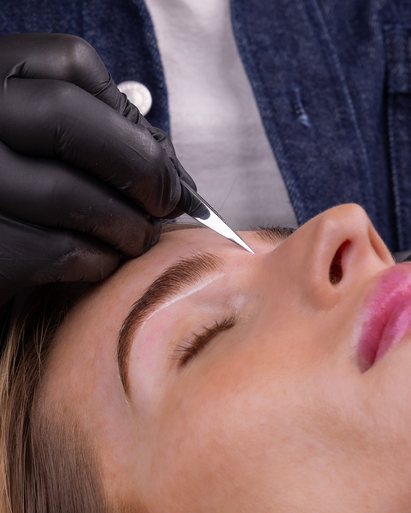 Precision Brow Tweezer