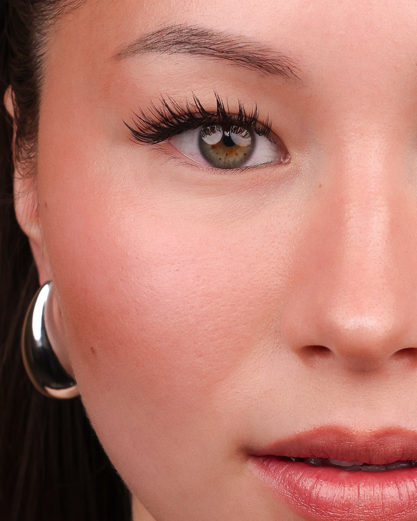 Winged Out Skyline Lashes